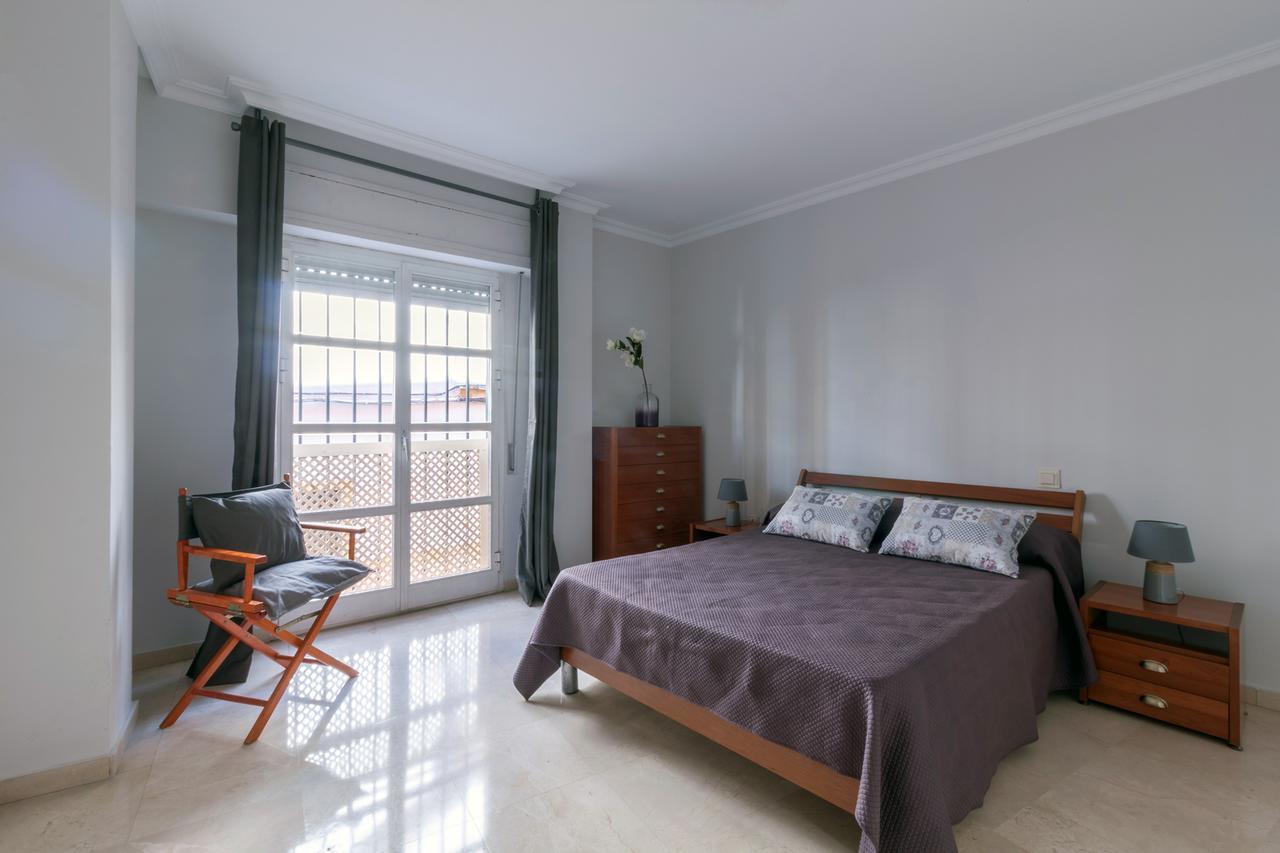 Aparbel Torneo Isla Magica Apartment Seville Exterior photo